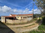 Moradia T3 com terraço, terreno e arrecadação para...