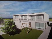 Moradia T3 com terreno em Santa Maria de Lamas