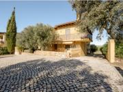 Moradia T4 com terreno urbano, em Alcantarilha, Silves,...