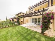 Moradia T3 com varandas, em Vilamoura