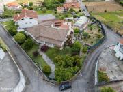 Moradia T3 de 2 Pisos com Piscina Coberta e Excelente...