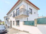 Moradia T3 de Alto Padrão Totalmente Remodelada –...