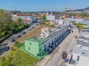Moradia T3 de Gaveto, com Garagem e Vista Rio –... Moradia T3 de Gaveto, com Garagem e Vista Rio –...