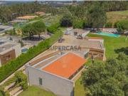 Moradia T3 de luxo à venda em Santa Maria da Feira