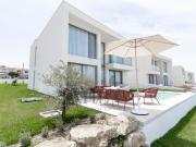 Moradia T4 de Luxo com Piscina e Vista Mar | Fontanelas...