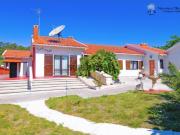 Moradia T3 de r/c e sótão, terreno c/+ 5.425m2. Coimbrão