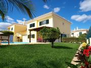 Moradia T3 Duplex com jardim e piscina Alcantarilha,...