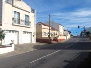 Moradia T3 no Centro de A dos Cunhados