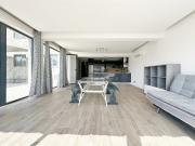 Moradia T3 em Alcabideche com Piscina e Espaço Exterior