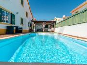 Moradia T3 em Azeitão com Piscina e Jardim