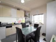 Moradia T3 em banda em Corroios