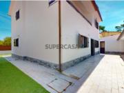 Moradia T3 em Charneca de Caparica e Sobreda