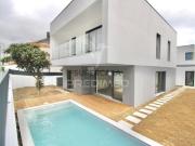 Moradia T3 em Charneca de Caparica e Sobreda