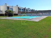 Moradia T3 em condomínio com piscina