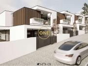 Moradia T3 em condomínio fechado