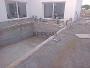 Moradia T3 em construção com piscina e garagem, em...