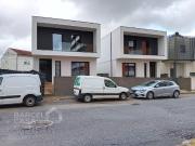 Moradia T3 em construção na Urb. Quinta da Cal em Vila...