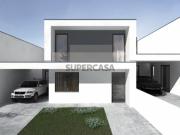 Moradia T3 em construção situada na Correlhã Ponte de Lima