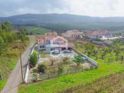 Moradia T3 em Excelente Estado com Vista para a Serra de...