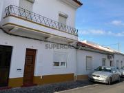 Moradia T3 em Ferreira do Alentejo e Canhestros