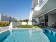 Moradia T3 em S.Maria e S.Miguel, S.Martinho, S.Pedro...