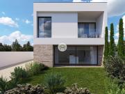Moradia T3 Nova com 483 m² de Terreno – São Félix da Marinha