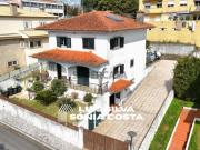 Moradia T3 Independente c/ Jardim, Áreas Generosas,...