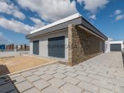 Moradia T3 Independente Térrea Garagem Piscina Azeitão
