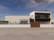 Moradia T3 Isolada com 3 suites e piscina