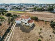 Moradia T3 Isolada c/ Vista Mar Única e Terreno de 1000m²