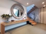 Moradia T3 no Estoril, com deslumbrante vista de mar