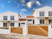 Moradia T3 NOVA Alvarinhos | Sintra