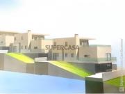 Moradia T3 NOVA com churrasqueira Localização tranquila...