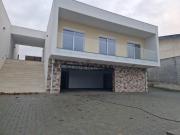 Moradia T3 Nova com lagradouro, situada em Mogofores, Anadia