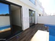 Moradia T3 Nova com piscina Fuseta