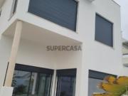 Moradia T3 nova em Santa Bárbara de Nexe