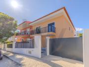 Moradia T3, Nova construçao no Estoril