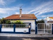 Moradia T3 para arrendar em Tires