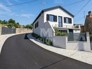 Moradia T3 para recuperar em Santa Marta de Portuzelo...