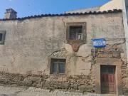 Moradia T3 para recuperar em Urrós, Mogadouro