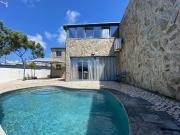 Moradia T3 remodelada com piscina e jardim para...