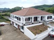 Moradia T3 Santa Cruz Lagoa