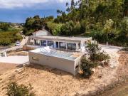 Moradia T3 Térrea com piscina e garagem 155m² Alvorninha