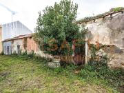 Moradia T3 térrea para recuperar