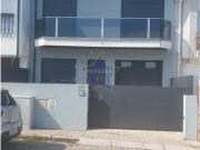 Moradia T3, totalmente remodelada