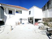 Moradia T3 Totalmente Remodelada