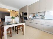 Moradia T4+1 com excelente localização em Barroselas