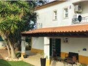 Moradia T4+1 com Jardim e Churrasqueira em Sesimbra, Castelo