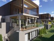 Moradia T4+1 com jardim e piscina em Murches Cascais