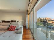 Moradia T4+1 com jardim, terraços e garagem privada,...